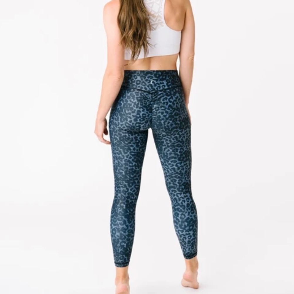 ZYIA Blue Leopard Print Leggings